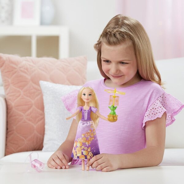 Hasbro Disney Princess Rapunzel mit Himmelslaterne-Set für kreatives Spielen