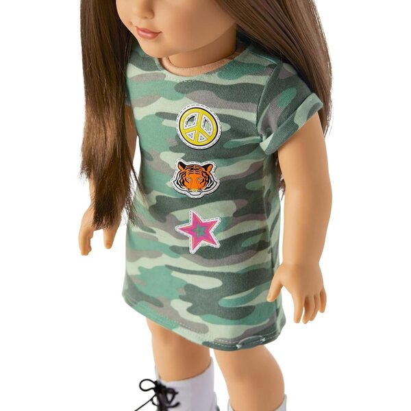 American Girl Truly Me 18-Zoll-Puppe mit braunen Augen und Tarnoutfit