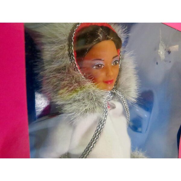 Dolls of the World Collection Barbie Eskimo Special Edition 1990 mit Ständer