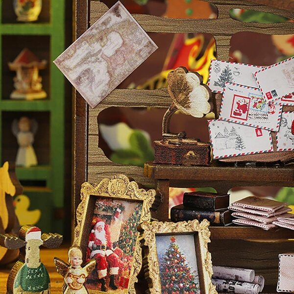 Kit Natale Book Nook in Legno e Carta, Miniatura Decorativa per Interni 18,5x13x27,5cm