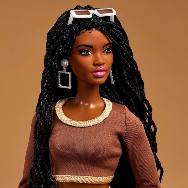 Barbie Basics You Create Neutral Kit 002 mit anpassbarer Puppe und vielseitigen Outfits