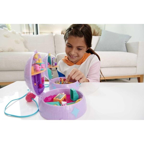 Polly Pocket Game Set HCG24 Skateboard mit Micro-Puppen und 15 Zubehörteilen