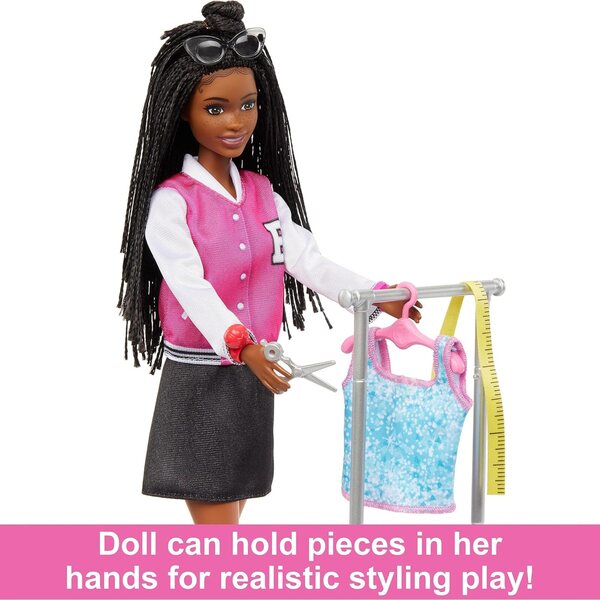 Barbie Brooklyn Filmset mit Puppe und Zubehör für kreative Spiele ab 3 Jahren