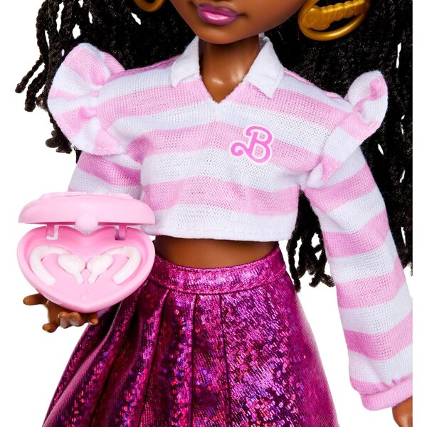 Barbie Dream Besties Brooklyn Pupa Mode und Accessoires für Tanz und Kreativitätsspiele