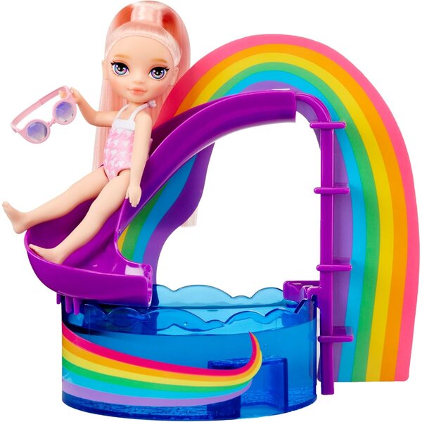 Rainbow High Littles Pool Day mit Blush – Puppe 14 cm, Pool mit Regenbogenrutsche und Zubehör