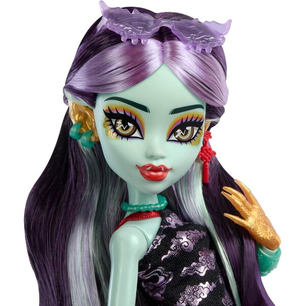 Monster High Jinafire Long con 7 accessori, bambola drago con animale Cloudy Yun Yun