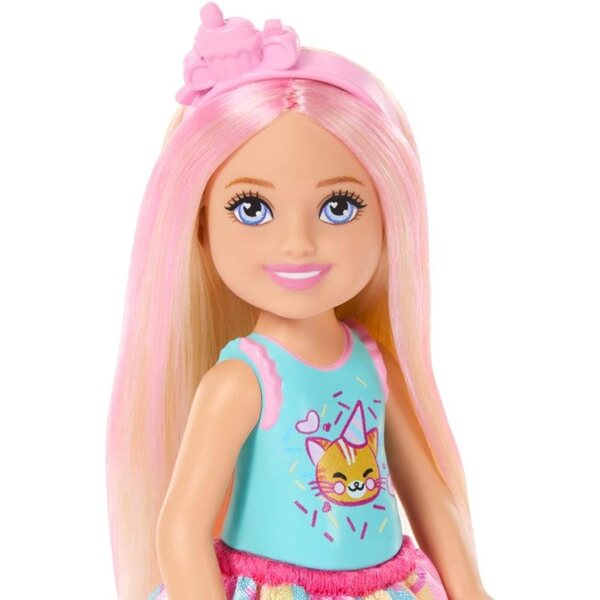 Barbie Club Chelsea 15 cm große Puppe mit Geburtstagsthema und 4 Partyzubehör