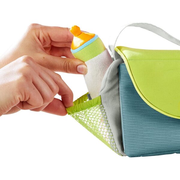 HABA Wickeltasche Sommerwiese für Puppen mit Zubehör, 4-teiliges waschbares Set