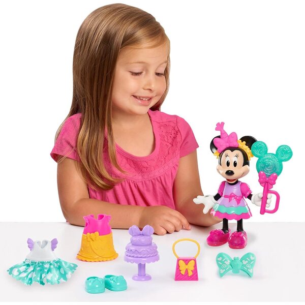 Minnie Mouse Modepuppe mit 3 Kleidern und Koffer für kreative Mädchen