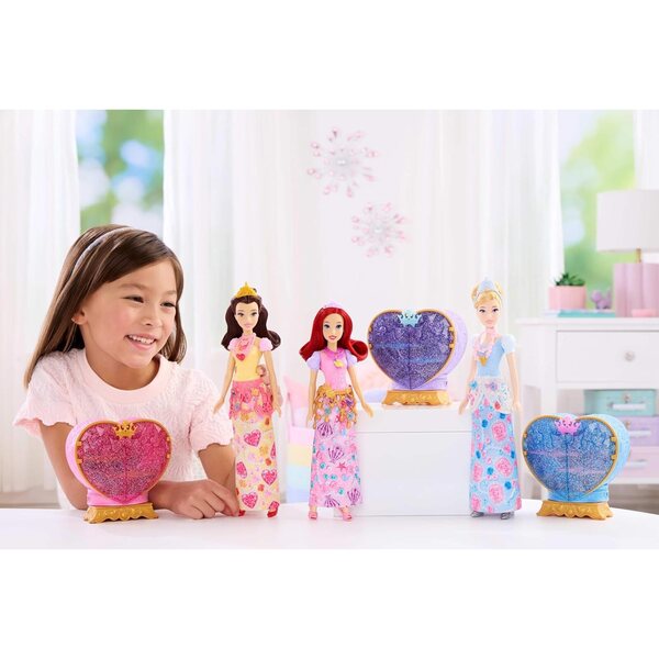 Mattel Disney Princess Cinderella mit 8 Überraschungen und Juwelen, Mode und Accessoires