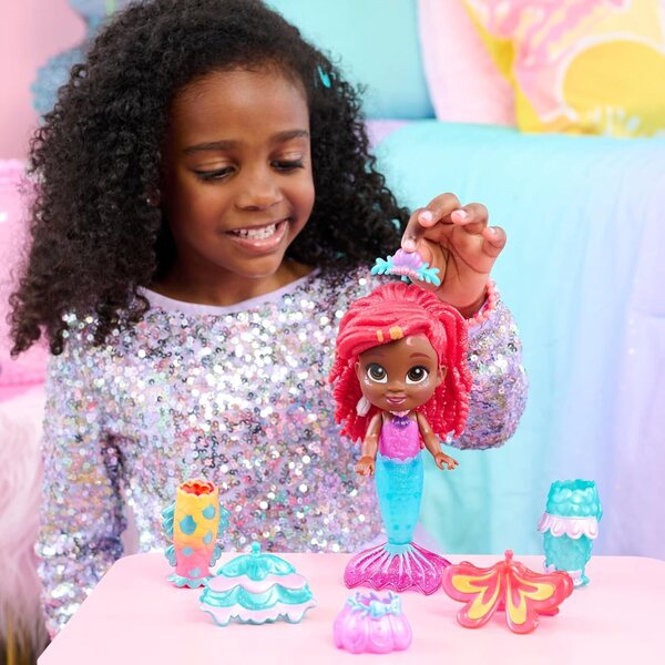 Just Play Disney Junior Arielle Pop Tails Puppe 19 cm mit Zubehör, Spiel für Kinder ab 3 Jahren