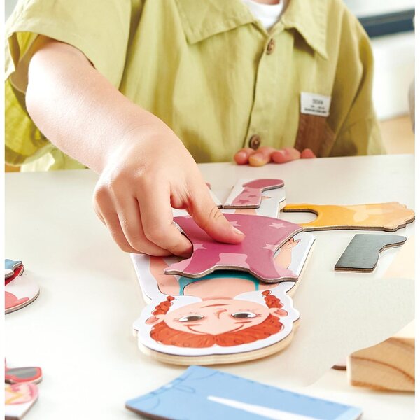 Hape Holzpuzzle – 66 magnetische Teile zum Verkleiden von Jungen und Mädchen ab 3 Jahren