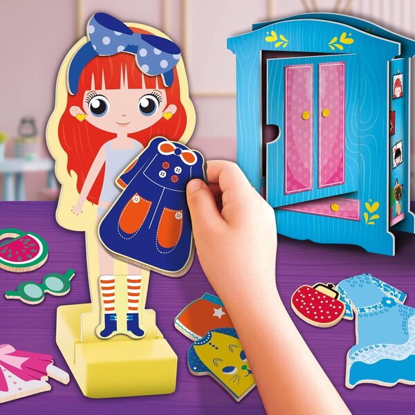 Lisciani Montessori Modepuppe: Magnetische Holzpuppe mit 26 Kleidungsstücken für Kinder ab 4 Jahren