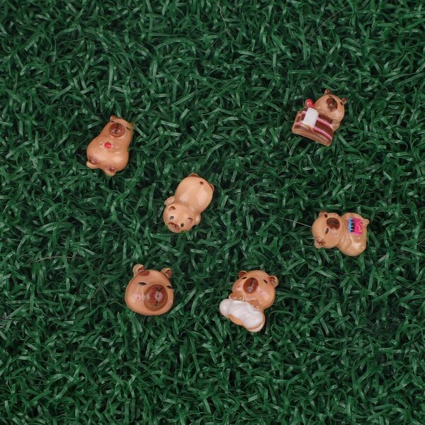 100 Mini Figurine Capybara in Resina - 6 Stili per Micro Paesaggi e Artigianato
