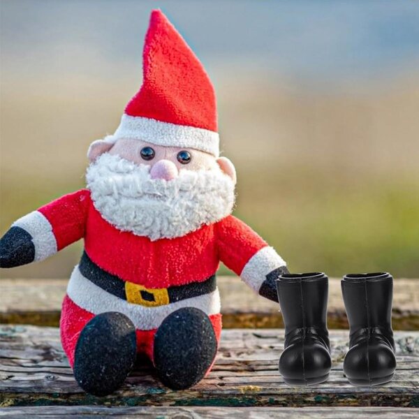 4 paia di mini stivali di Natale per bambole, decorazioni natalizie in plastica 3x2,8 cm