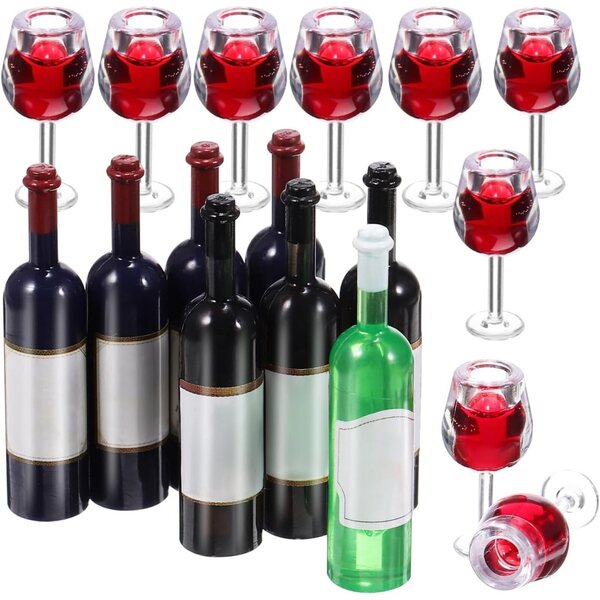 Set 18 mini bicchieri e bottiglie di vino rosso scuro per casa delle bambole 1:12