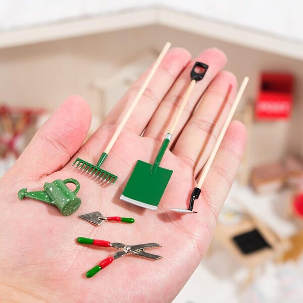 Kit Giardino Lutin 14 Pezzi Accessori Miniature per Natale e Decorazioni Bambini