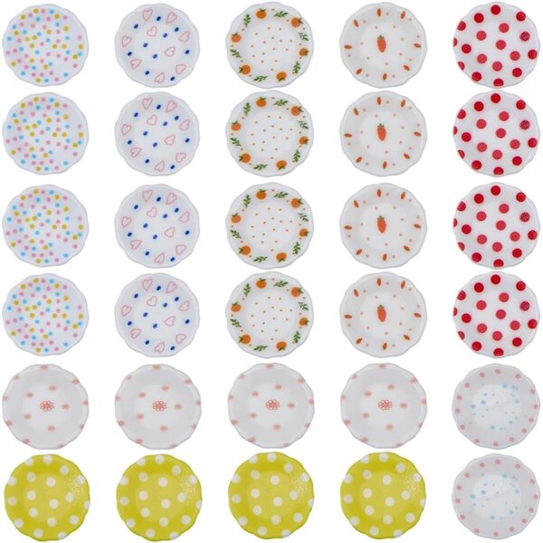 Set 40 Mini Piatto in Plastica 8 Stili per Casa delle Bambole Decorazione