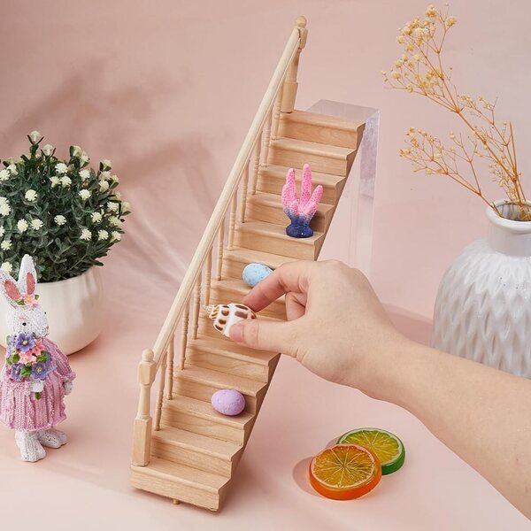 DICOSMETIC Set 2 Mini-Holztreppen für Puppenhäuser im Maßstab 1:12