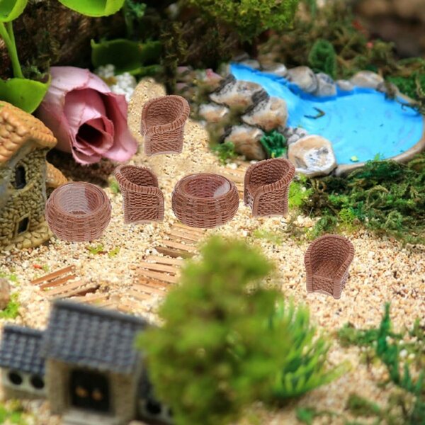 VICASKY 6-teiliges Set Mini-Harzmöbel für Puppenhaus, Bambustisch und Stühle