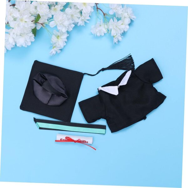 Costume di Laurea Verde per Bambole con Abito e Cappello - Set per Regalo Bambini