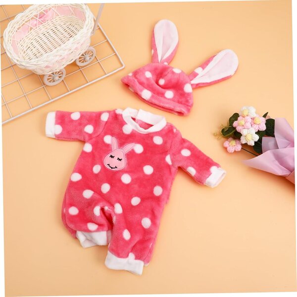 Morbida tuta in peluche per bambola da 18 cm: facile da indossare e comoda