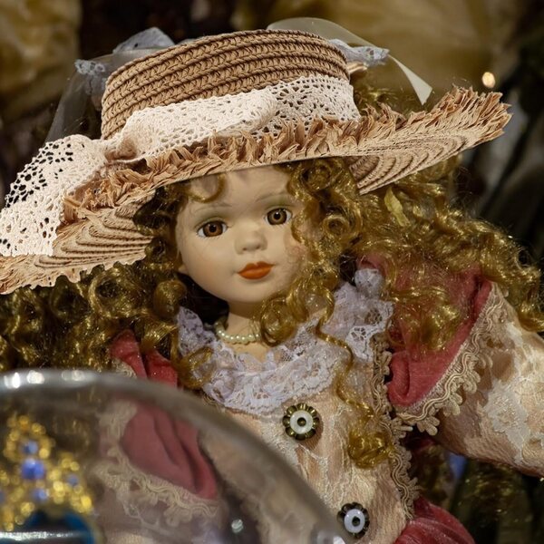 Cappello di paglia per bambola kaki con fiocco in pizzo, accessorio decorativo flessibile