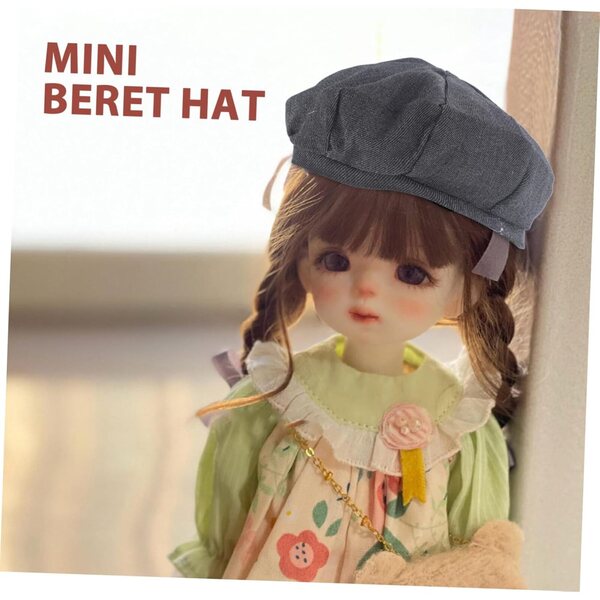 Mini cappello per bambola detective in poliestere grigio scuro, accessorio leggero e resistente
