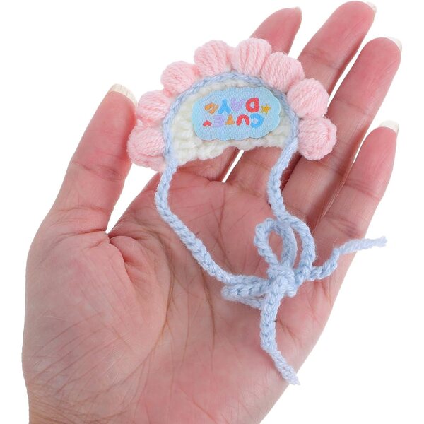 Set Accessori Tricotati per Bamboles: Bandeau a Fiori e Bavaglino Morbido Multicolore