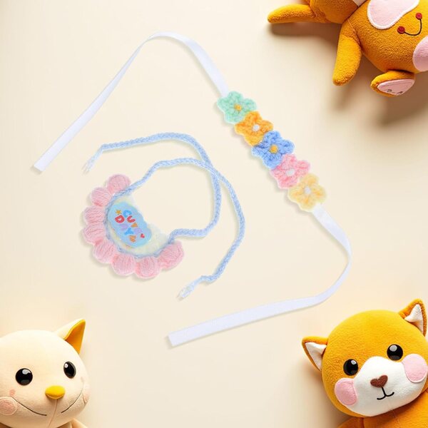 Set Accessori Tricotati per Bamboles: Bandeau a Fiori e Bavaglino Morbido Multicolore