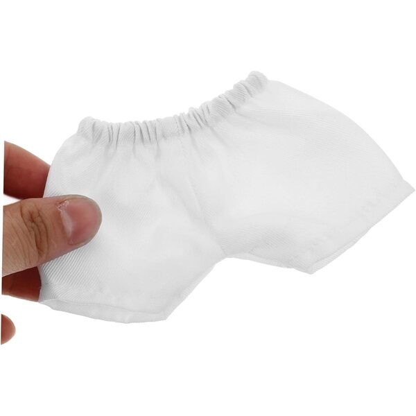 Set 4 Shorts bianchi in peluche per bambole da 20 cm, morbidi e adorabili