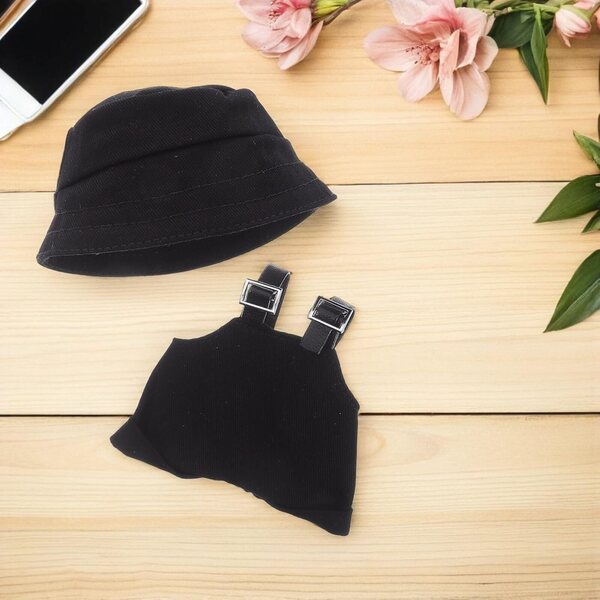 Set Salopette e Cappello Nero per Bambole – Accessori Miniature per Giochi Creativi