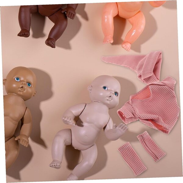 Komplettes Set aus rosa Kleidung und Accessoires für 18-cm-Puppen mit Schuhen und Hut