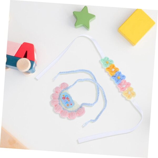 Set Tricotato Bavaglino e Bandeau Floreale per Bambole e Orsetti Peluche