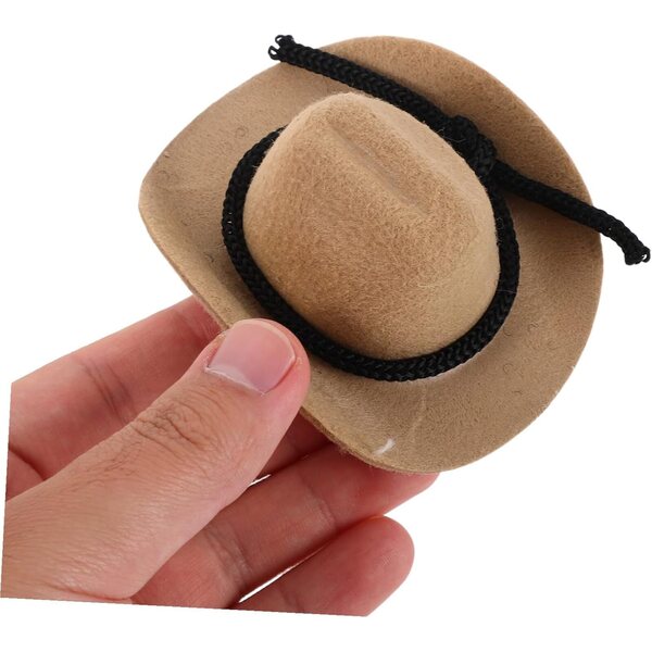 Set 4 Mini Cappelli Cowboy Beige in Feltro per Bambole, Accessori Western Creativi
