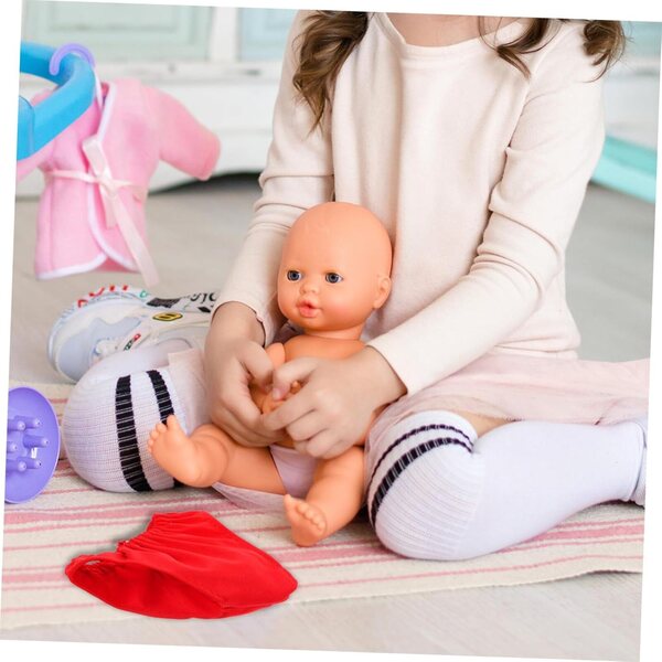 Set mit 4 Puppen-Culottes aus dunkelrotem Stoff – Dessous-Zubehör für Kinderspiele