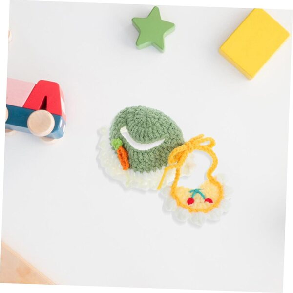 Geflochtenes Hut- und Lätzchen-Set für Puppen – elegantes und leicht zu reinigendes Kostümzubehör