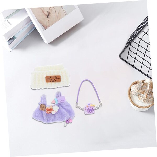Set completo vestiti e accessori per bambole con peluche e mini fotocamera vintage