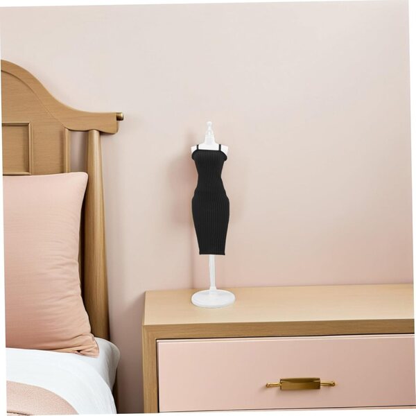 Set 6 Vestiti Tricotati a Mano per Bambole 30 cm – Colorati e Facili da Indossare