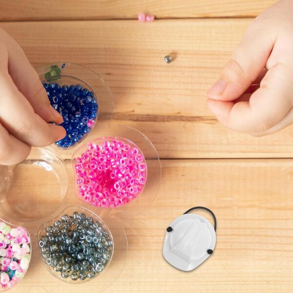 Weiße Mini-Baustellenhelme aus Kunststoff für Puppen und Kleintiere, 2er-Pack