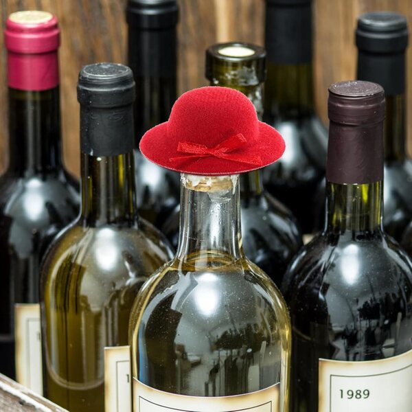 6 Mini Cappelli in Tessuto Rosso con Fiocco per Bambole - Accessori Decorativi e Creativi