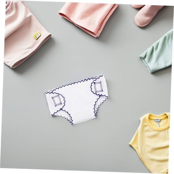 Set di 4 accessori per bambole con mini pannolini lavabili per casa delle bambole