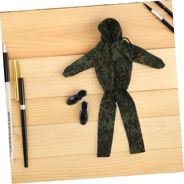 Olivgrüne Tarn-Militäruniform für 30-cm-Puppen mit Schuhen und Hosen