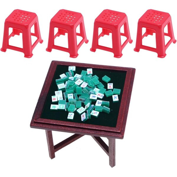 Miniatur-Mahjong-Set im Maßstab 1:12 für Puppenhäuser mit Holztisch und Stühlen