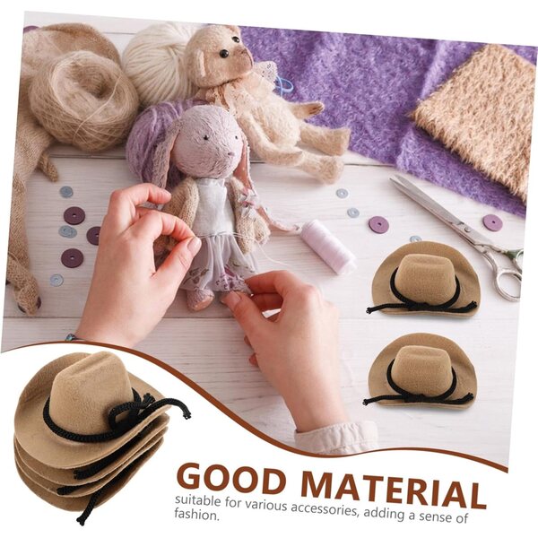Set 4 Mini Cappelli da Cowboy Beige in Poliestere per Bambole, Stile Western Vintage, 8 cm