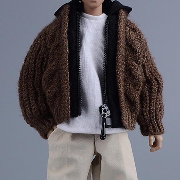 1/12 Pullover für Figuren und Puppen, elegant und realistisch, braun 6,5 cm
