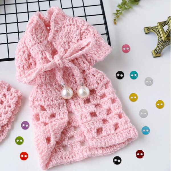 Set mit 20 farbigen Miniaturknöpfen für Puppenkleidung, zwei Löcher, Kunststoff
