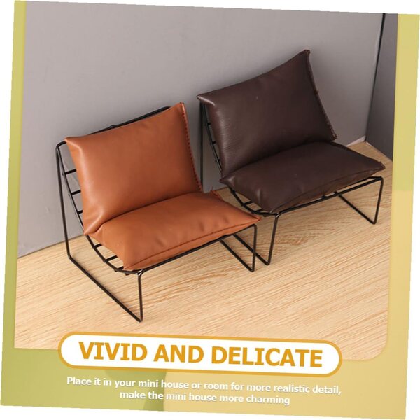 Mini Sedia in Lega e Pelle per Case delle Bambole, Accessorio Decorativo Artigianale
