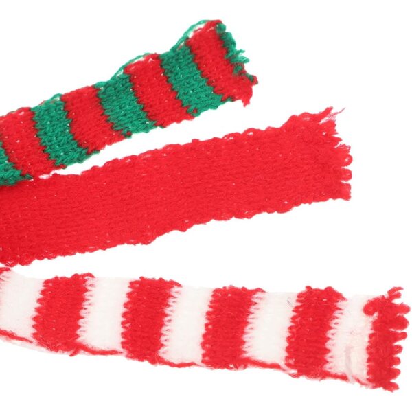 Gestrickte Mini-Weihnachtsschals aus roter, grüner und weißer Wolle – 30 dekorative Teile für Puppen und Spielzeug