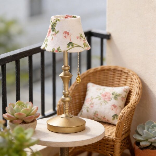Lampada da Tavolo Miniatura Casa delle Bambole 1:12 con Illuminazione LED in Metallo